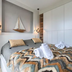 https://downtown-apartments-waterlane-island-spa.gdanskhotel.org